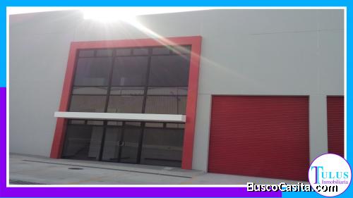 Ofibodega en renta en el Narano