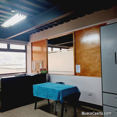 En renta moderna Ofibodega en San Cristóbal Mixco