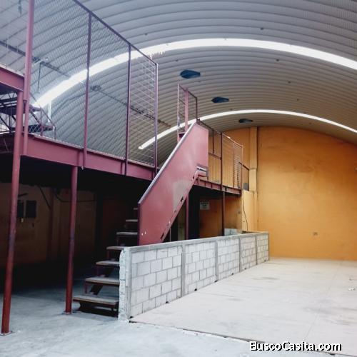 Edificio de 4 niveles con bodega en zona 8 de Mixco