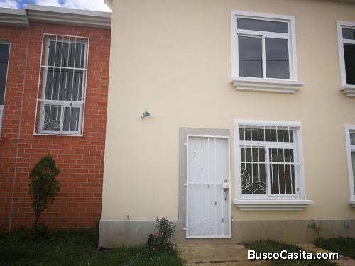 Alquiler de casa en Hacienda Las Mercedes 2