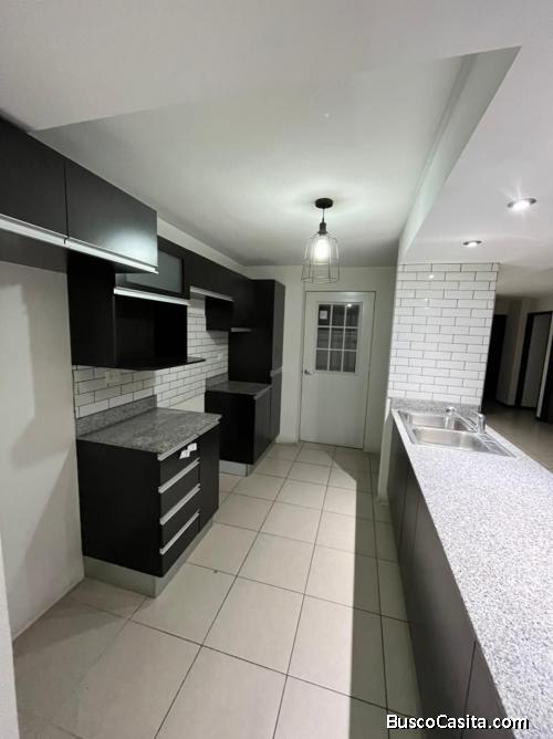 Apartamento en Renta y Venta en Parque 7 Zona 7 Mixco