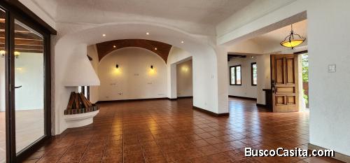 CASA EN VENTA MUXBA, SANTA CATARINA PINULA