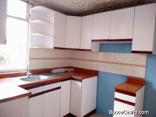 Apartamento En Alquiler En Edificio De Zona 4 De Mixco; Idi: 138043