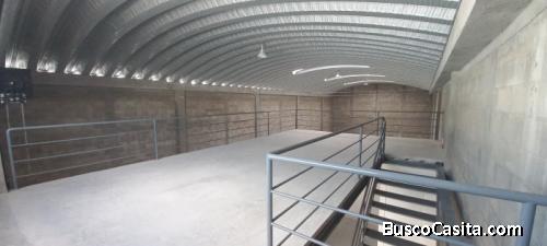 Ofibodega En Alquiler De 352.25mts Con Mezzanine ; Idi: 122952