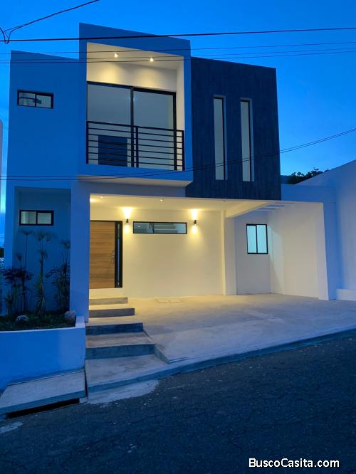 Vendo casa NUEVA en condominio Santa Catarina Pinula