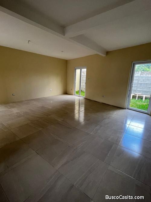 VENDO CASA EN CIUDAD SAN CRISTOBAL, PINARES
