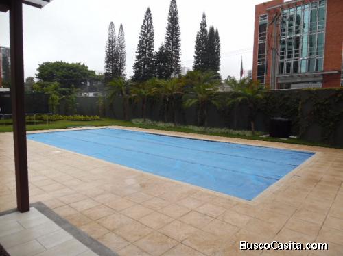 APARTAMENTO AMOBLADO EN RENTA ZONA 14MUNDO INMOBILIARIO