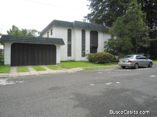 Casa Sola Residencial En Venta. Country Club. (pmc-015-01-09); Idi: 56530