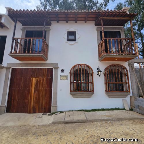 Casa nueva en club residencial exclusivo a 15min #AntiguaGuatemala, vista a los volcanes 