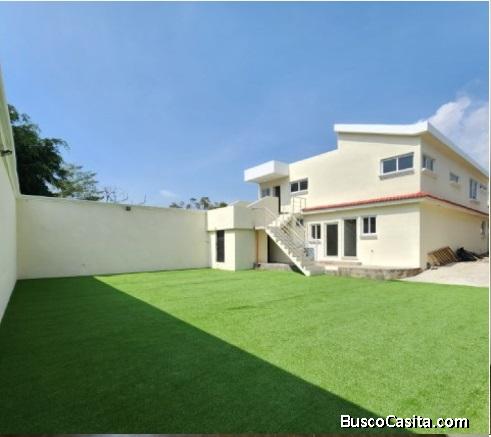 VENDO CASA EN COLONIA LOMAS DE BALCONES SAN CRISTÓBAL.