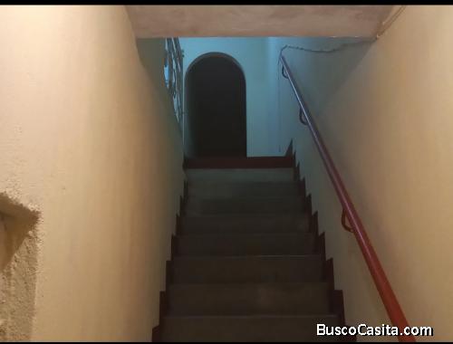 Se alquila apartamento en zona 1 de la capital 