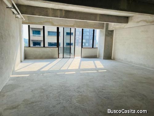 Local en RENTA|VENTA en Centro Comercial Vhista zona 15 