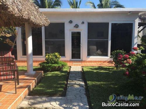 Casa Vacacional Monterrico Amueblada Y Piscina Venta ; Idi: 83230