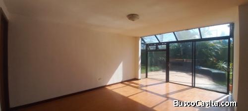 Casa En Venta  En Zona 10 Boulevard Los Próceres; Idi: 133419