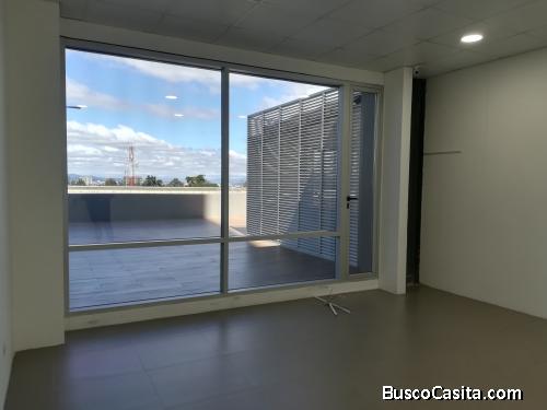 Oficina Nivel 11 En Renta En Zona 10 Nivel Completo; Idi: 91934