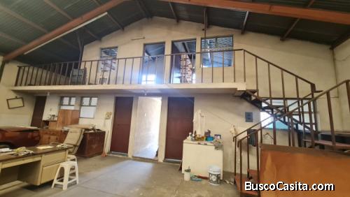 Rento Edificio con Bodega en zona 4 Guatemala.