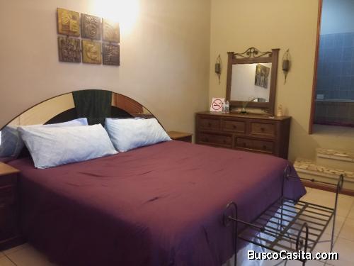 Alquilo Habitación independiente tipo Estudio completamente amueblada en casa totalmente equipada