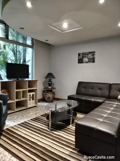 Alquiler apartamento amueblado en Zona 10