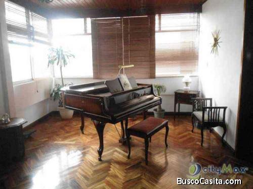 Vendo Apartamento Con 270.00m2 En Zona 14 Pva-009-01-15; Idi: 61455