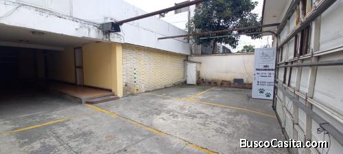 Alquilo Casa Comercial en Avenida las Américas Zona 13