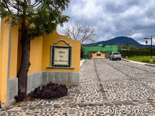 Venta de Terreno dentro de Residencial en San Pedro las Huertas