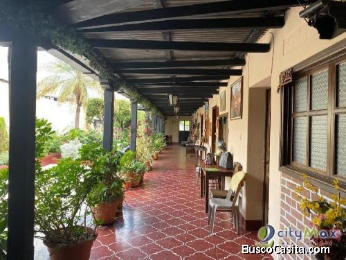 Casa En Venta Sobre Calle De Las Tapias En Jocotenango; Idi: 106420