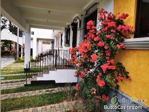 Venta De Casa En Exclusivo Residencial De San Miguel D.; Idi: 105429