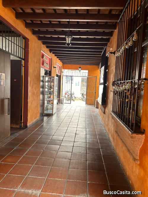 Se Renta Local Dentro De Plaza Comercial En Antigua G. ; Idi: 70791
