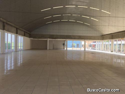 LOCAL EN VENTA DENTRO DE CENTRO COMERCIAL EN ESTANZUELA ZACAPA