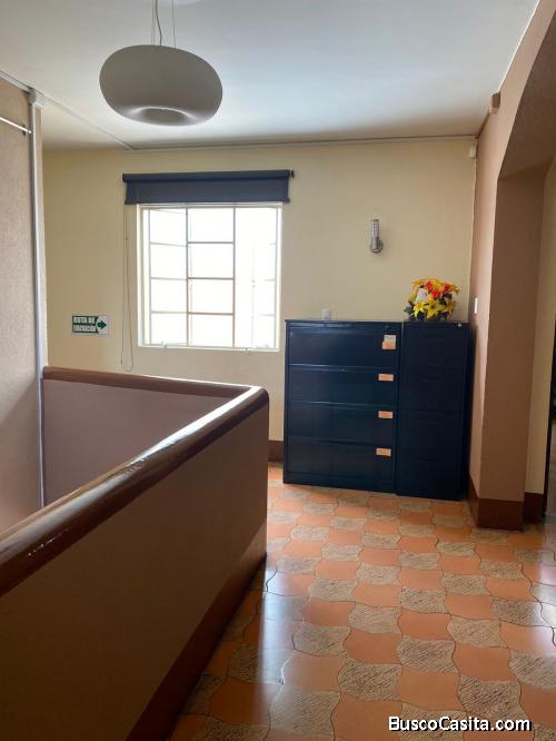 Casa De 480 Mt2 En Alquiler En Zona 9 - Distintos Usos ; Idi: 139581