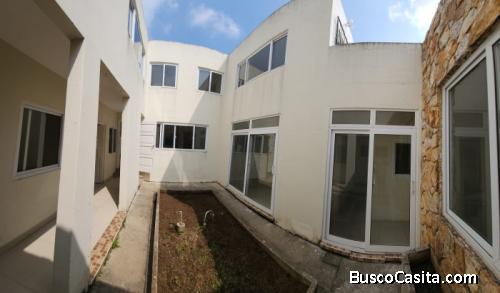 Casa Sobre Vía Principal En Renta  Ciudad Nueva Zona 2; Idi: 136312