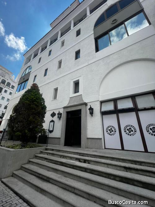 RENTO OFICINA EN DISTRITO CAYALA