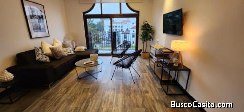Exclusivo apartamento amueblado en venta en Ciudad de Cayalá