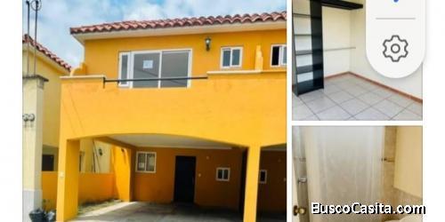 VENTA de Casa en Condominio Residencial zona 17