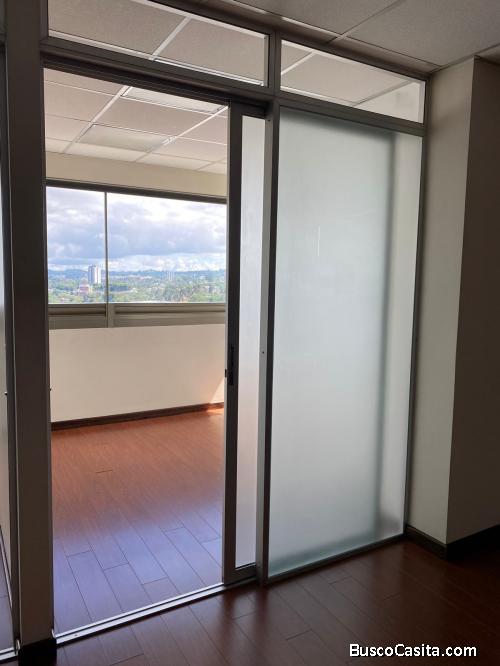 Oficina en venta en centro de negocios Torino z.10