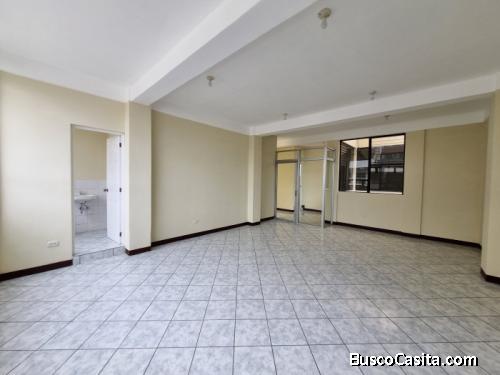 Casa En Renta En Zona 1 Uso Comercial; Idi: 138886