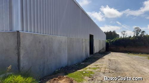 RENTO NAVE 1,600 MTS. CARRETERA EL SALVADOR