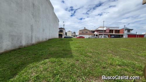 Terreno en Venta en Las Fuentes II Zona 16