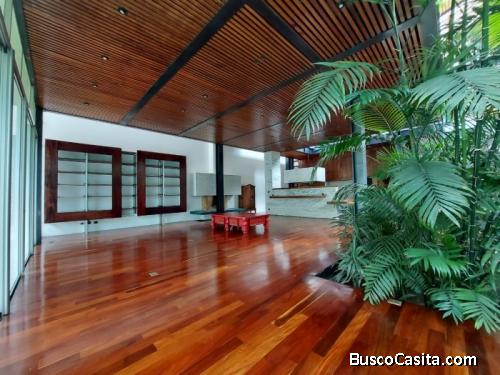 Residencia Moderna En Venta En Zona 16 Guatemala; Idi: 117950