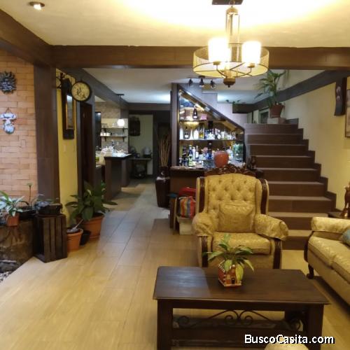 Amplia Casa En Venta Colonia El Maestro Zona 17; Idi: 130377