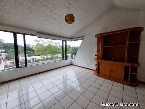 Habitación Amueblada En Renta En Zona 15; Idi: 140237