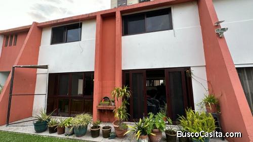 CASA EN RENTA ZONA 15 VHII