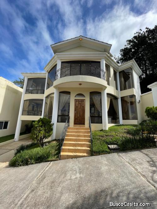Bella casa en renta con linda vista al lago de Amatitlán