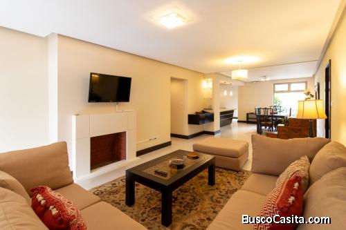 Renta  De Apartamento Amueblado Y Equipado En Zona 10 ; Idi: 140414