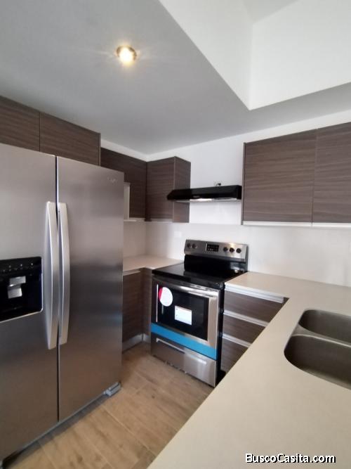 Renta De Apartamento Zona 10 Nivel Alto; Idi: 140379