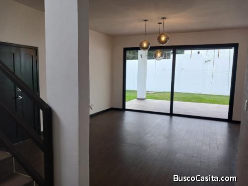 Vendo casa Km17.5 CAES