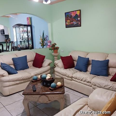 Casa En Venta Con Jardín Balcones De San Cristóbal ; Idi: 137164