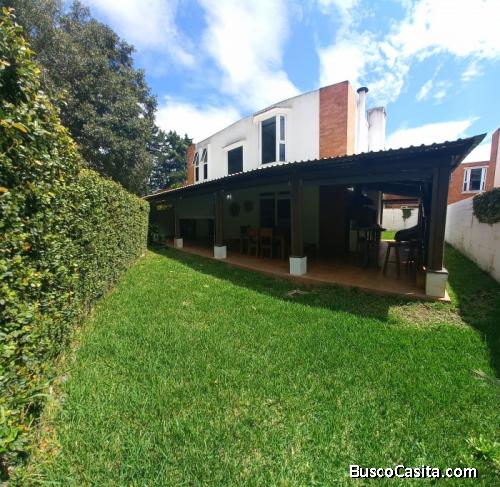 Hermosa Casa En Venta Km 18.5 Carretera A El Salvador .; Idi: 130109