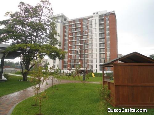 Rento O Vendo Apartamento En Edificio 20-21 Zona 16 ; Idi: 80532