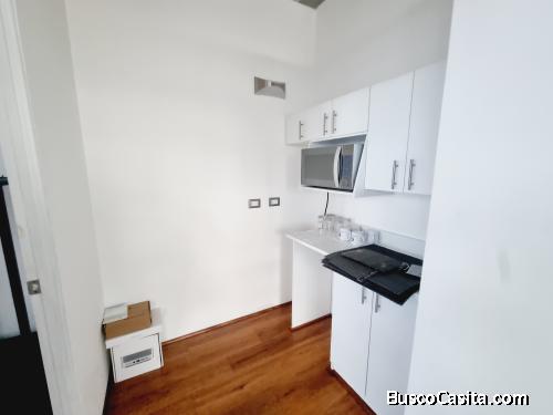 Oficina en Renta Zona 15 Edificio Domani